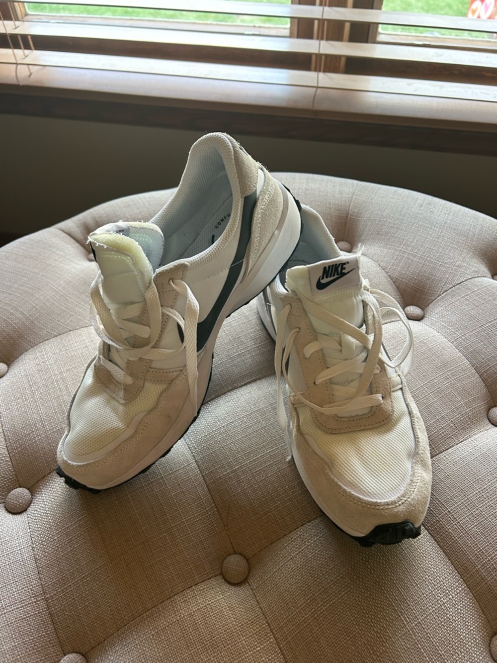Nike Waffle Debut Refresh Mens Shoes